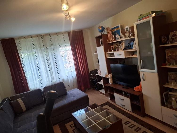 Apartament cu 2 camere decomandat în Electroprecizia