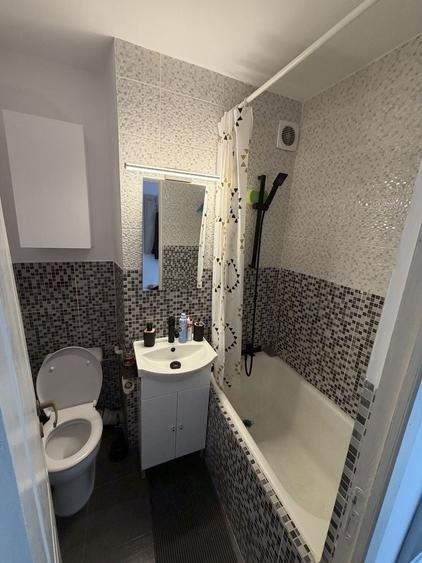 Apartament cu 2 camere semidecomandat în Tătărași