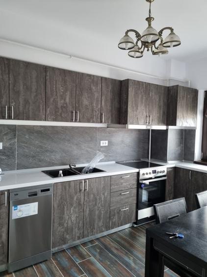 Apartament cu 3 camere decomandat în Bogdănești