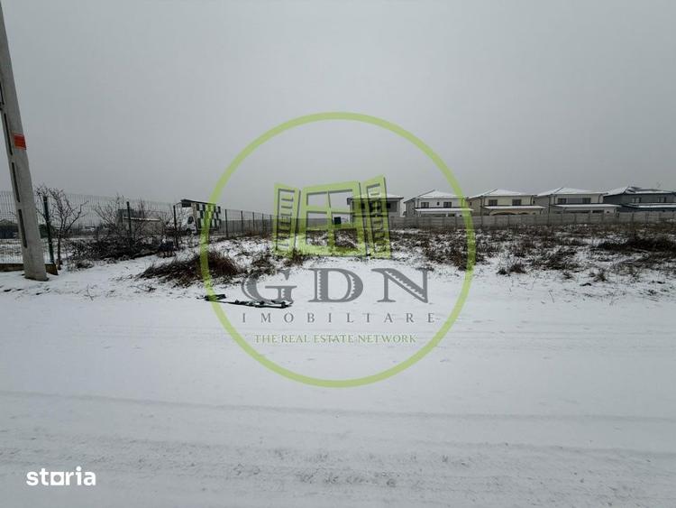 Teren de 700 mp, în Malu Mare