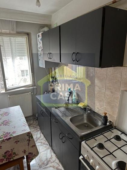Apartament cu 2 camere nedecomandat, mobilat în Central