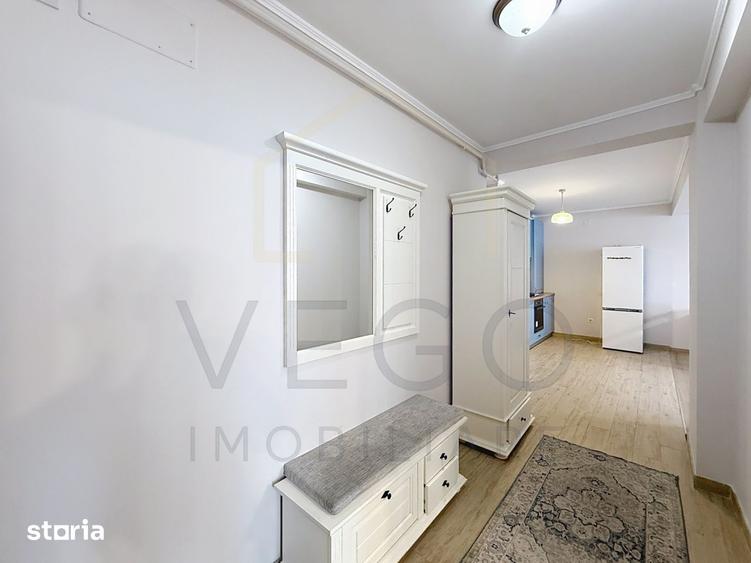 Apartament cu 3 camere, mobilat în Plopilor