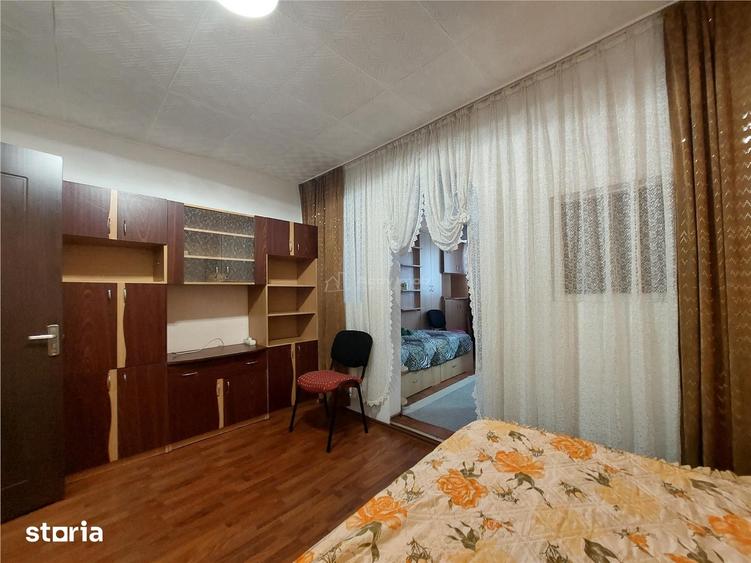 Garsonieră decomandată în Piața