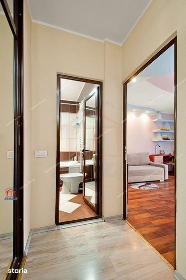 Apartament cu 3 camere decomandat, mobilat în Port