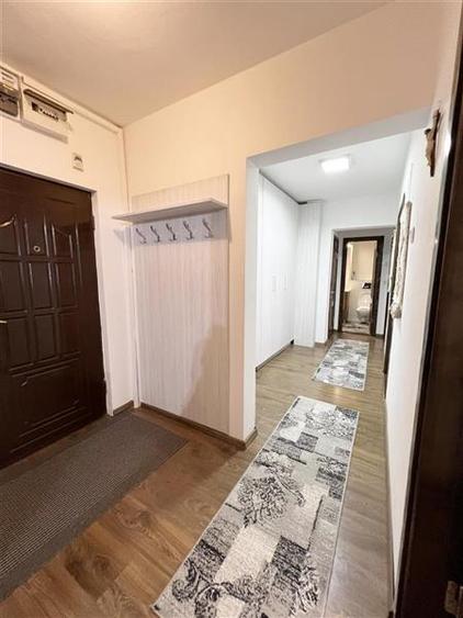 Apartament cu 3 camere decomandat, mobilat în Gării