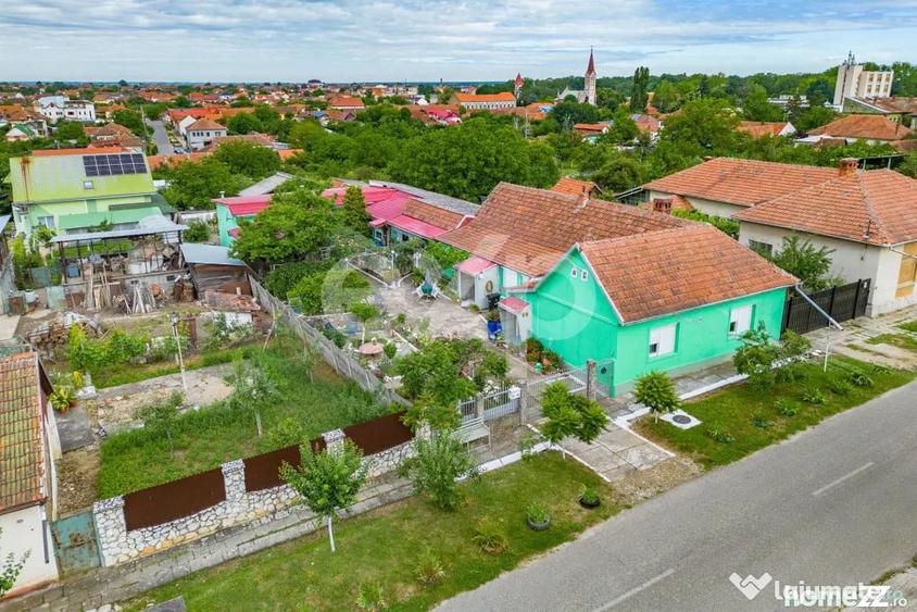 Casă cu 5 camere cu Teren 1866 Mp în Central