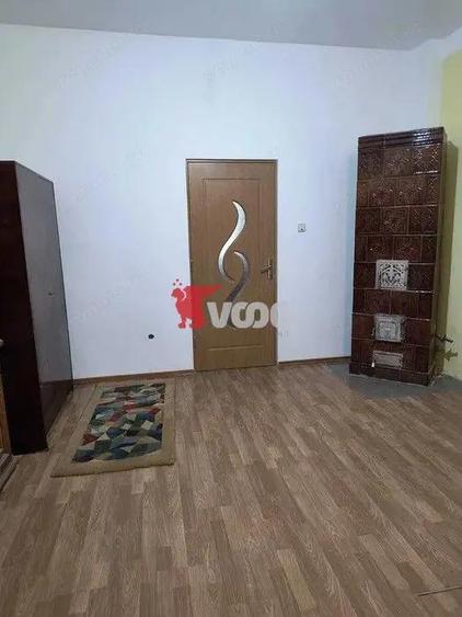 Casă cu 4 camere în Bălcescu