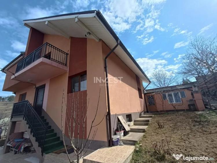 Casă cu 5 camere cu Teren 500 Mp în Tomești