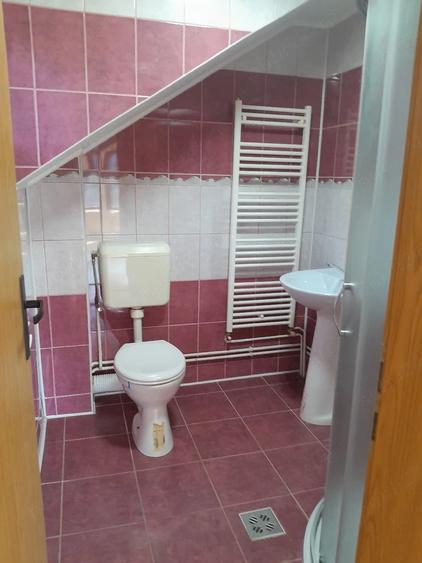 Casă cu Teren 250 Mp în Central