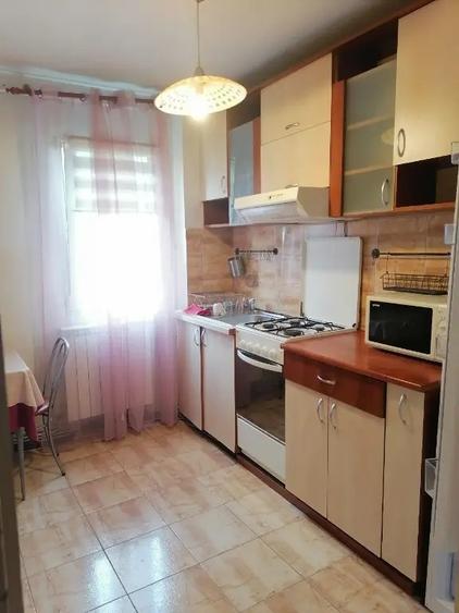 Apartament cu 2 camere semidecomandat în Socola