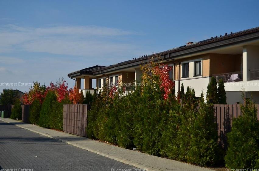 Duplex cu 8 camere cu Piscina în Pipera