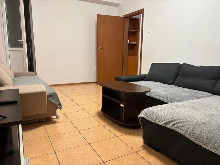 Apartament cu 2 camere decomandat în Babadag