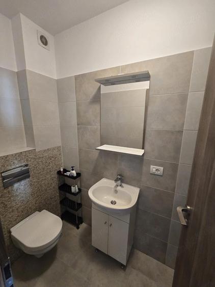Apartament cu 3 camere decomandat în Giroc