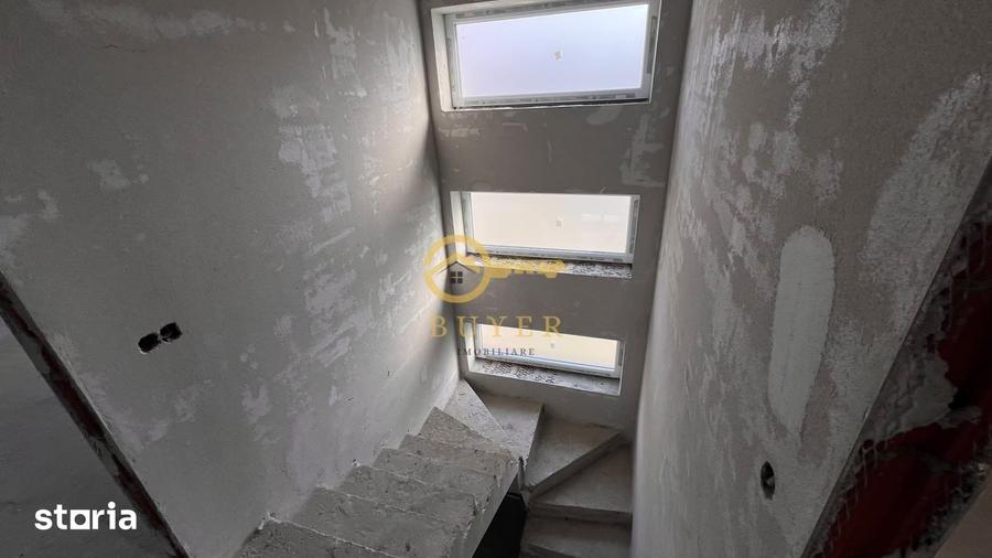 Casă cu 4 camere cu Teren 400 Mp în Central