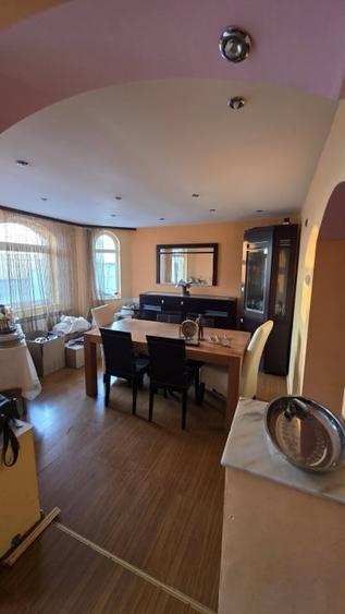 Casă individuală cu 6 camere cu Teren 170 Mp în Ovidiu