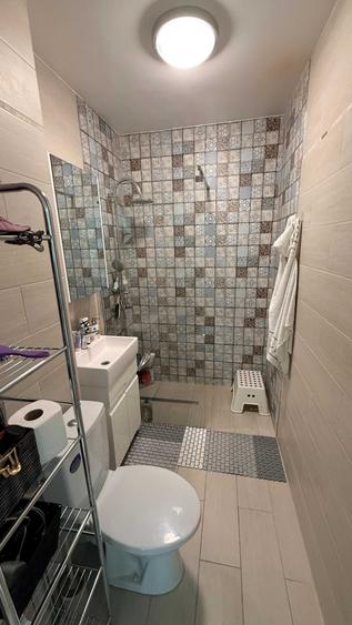Apartament cu 2 camere semidecomandat în Brâncoveanu