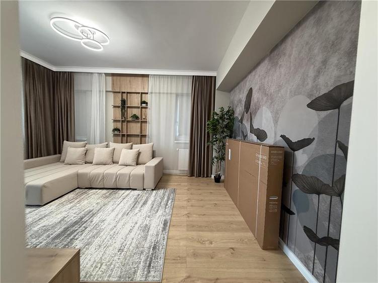Apartament cu 2 camere decomandat în Central