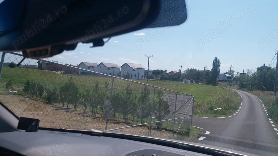 Teren de 15000 mp, în Vernești