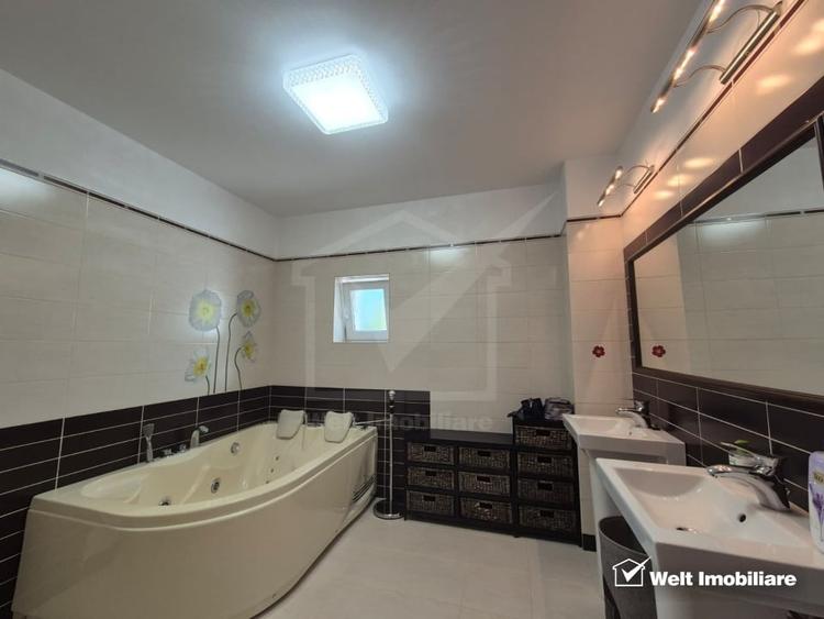 Casă individuală cu 5 camere cu Canalizare în Dâmbul Rotund