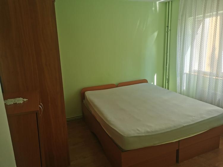 Apartament cu 2 camere decomandat în Zorilor