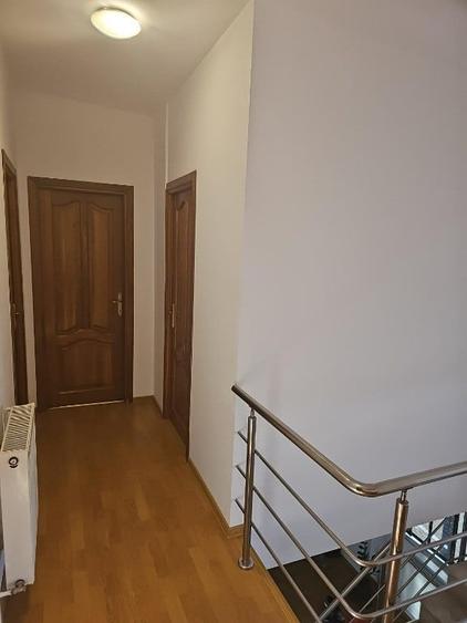 Apartament cu 4 camere decomandat în Dristor