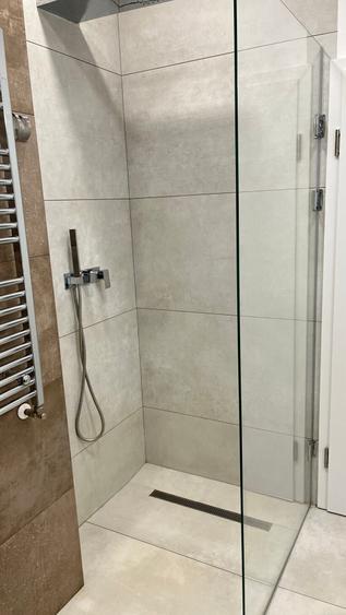 Casă individuală cu 7 camere cu Piscina în Iancu Nicolae
