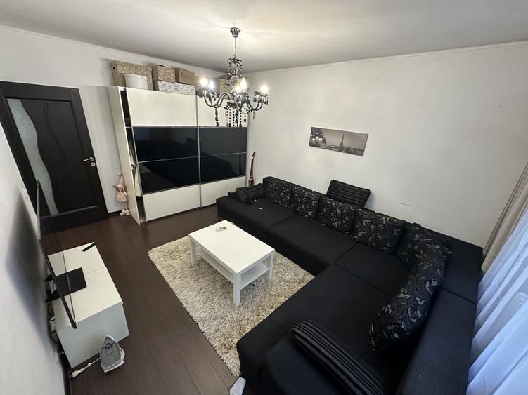 Apartament cu 2 camere decomandat, mobilat în Berceni