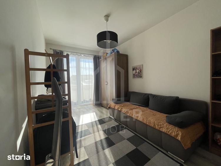 Apartament cu 3 camere decomandat în Turnișor