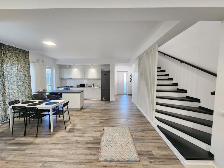 Duplex cu 4 camere cu Canalizare în Moșnița Veche