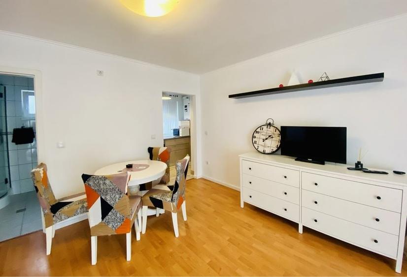 Apartament cu 3 camere decomandat în Kiseleff