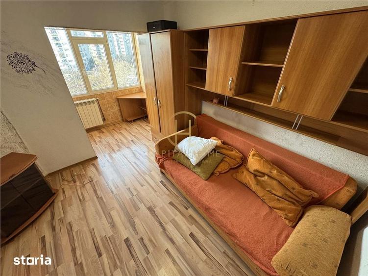 Apartament cu 3 camere decomandat în Canta