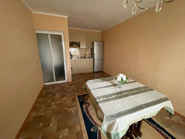 Garsonieră decomandată în Brașovul Vechi