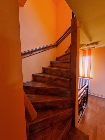 Casă cu 4 camere în Râșca
