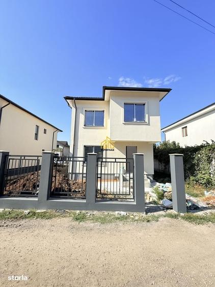 Casă cu 4 camere în Central