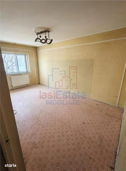 Apartament cu 2 camere decomandat în Nicolina