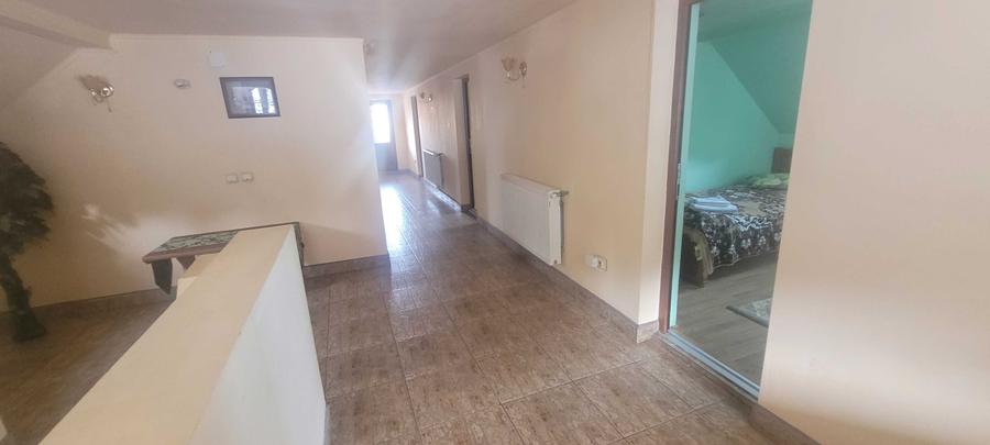 Casă cu 4 camere în Exterior Vest