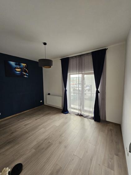 Apartament cu 2 camere decomandat în Olteni