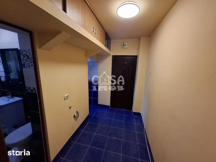 Apartament cu 2 camere în Micro 6