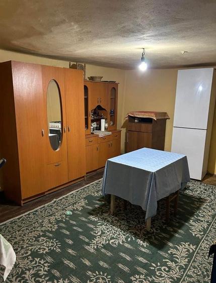 Casă cu 3 camere în Central