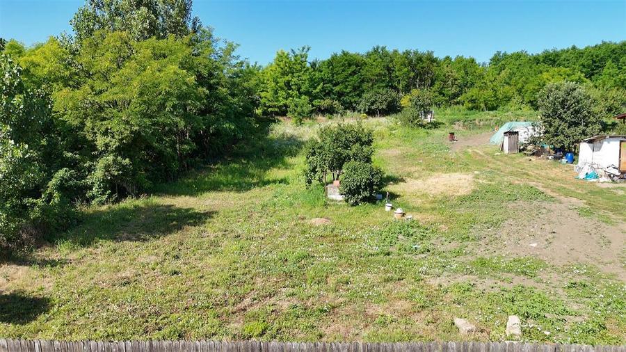 Teren Construcții intravilan de 1653 mp, în Rusenii Noi