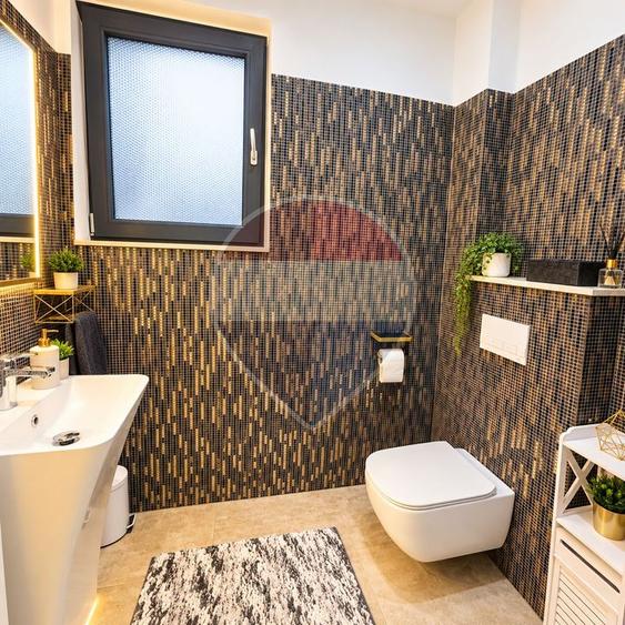 Apartament cu 4 camere decomandat, mobilat în Ultracentral