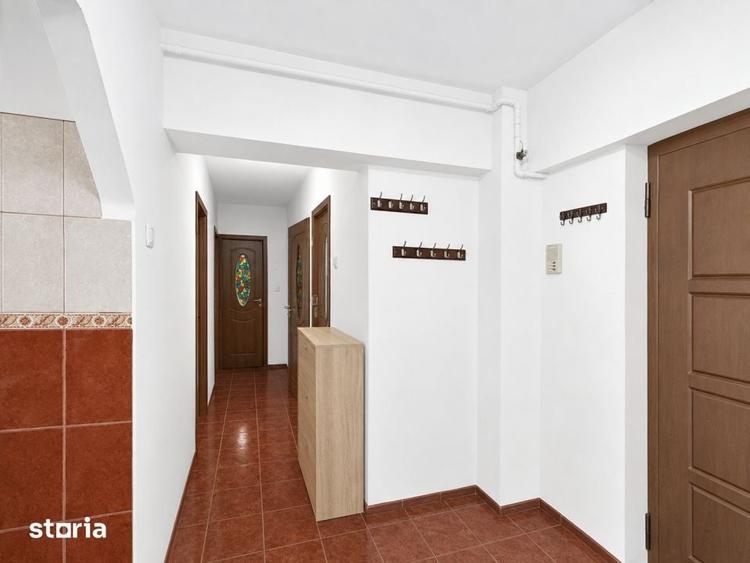 Apartament cu 3 camere în Dârste