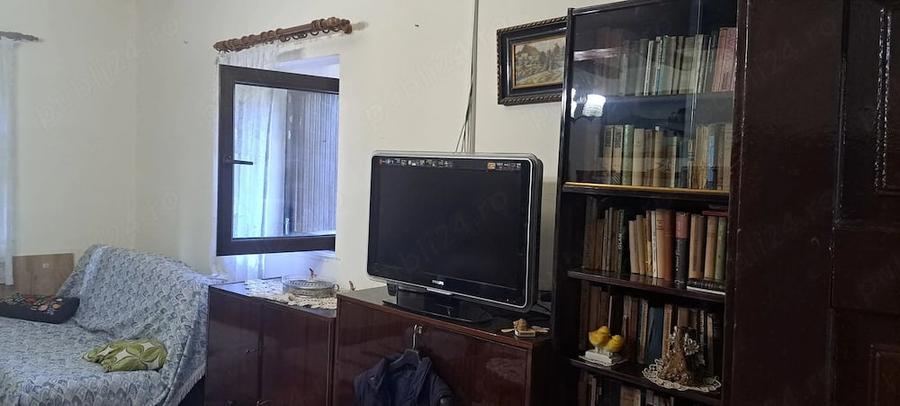 Casă cu Teren 4360 Mp în Mailat