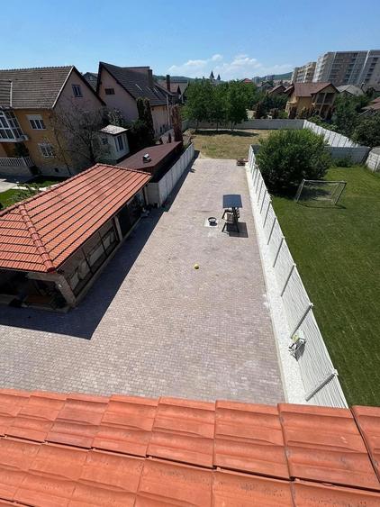 Casă cu 6 camere cu Teren 1696 Mp în Exterior Vest