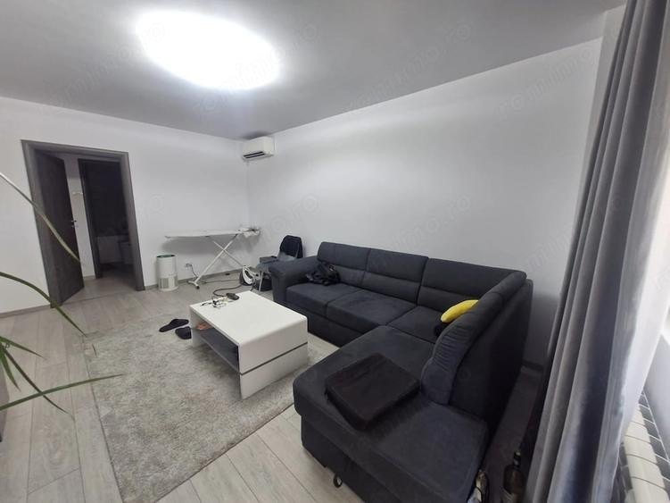 Apartament cu 2 camere semidecomandat în Moșilor