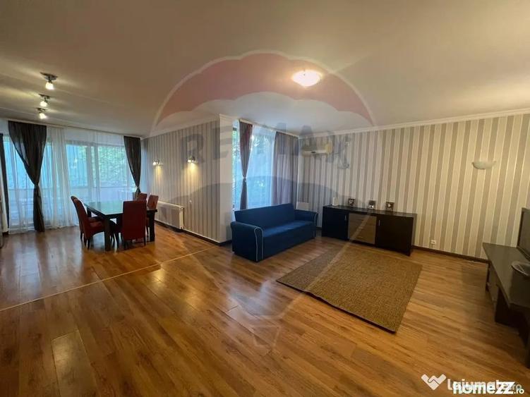 Apartament cu 3 camere semidecomandat în Domenii