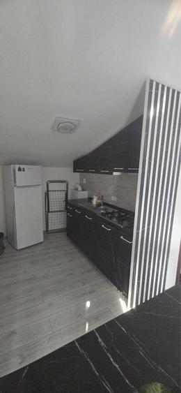 Garsonieră decomandată în Costin Georgian