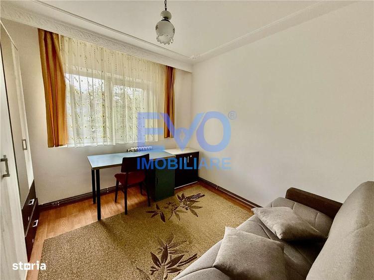Apartament cu 2 camere decomandat în Nicolina