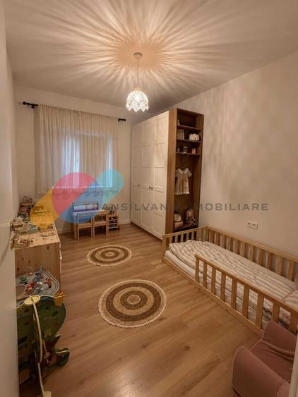 Apartament cu 3 camere semidecomandat în Apahida