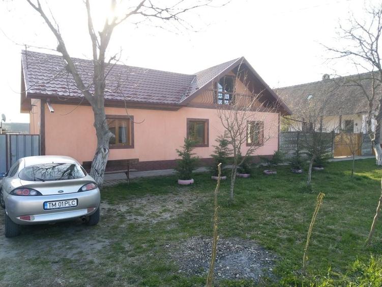 Casă cu 4 camere cu Teren 1300 Mp în Liebling
